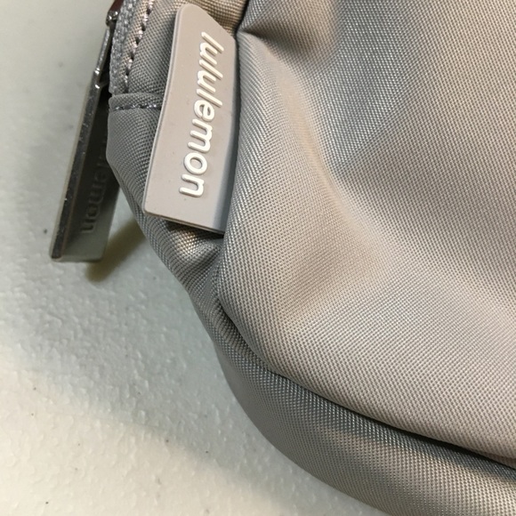 Lululemon Belt Bag NWT Color is Silver   It’s been stored in plastic - Picture 5 of 10